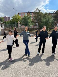 Evrensel Kolej
